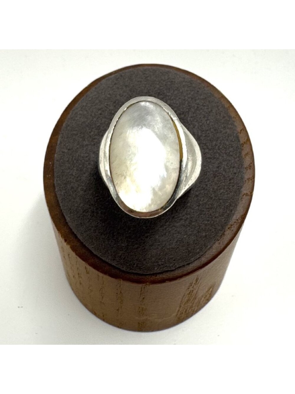 Solid Sterling Silver 925 Mother of Pearl Bezel Set Statement Ring Size 5.75